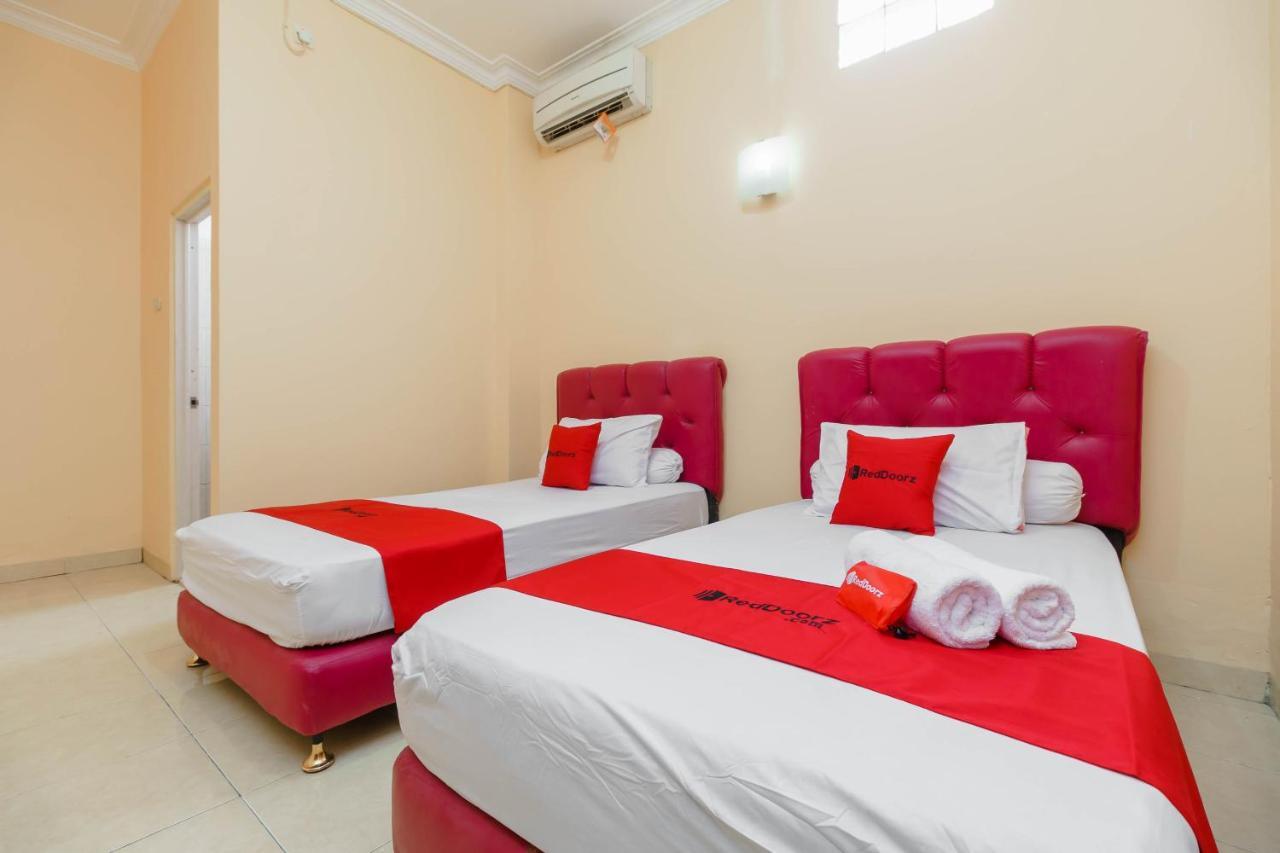 Reddoorz Syariah Near Palembang Square Mall 3 Eksteriør billede
